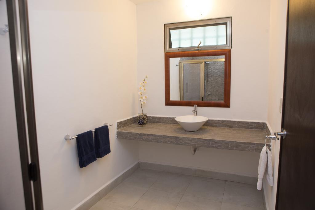 Cozy House Downtown Канкун Екстериор снимка