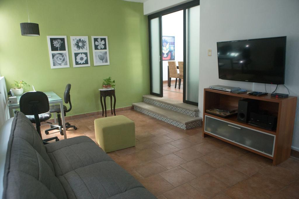 Cozy House Downtown Канкун Екстериор снимка